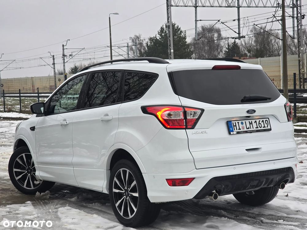 Ford Kuga 1.5 EcoBoost 2x4 ST-Line - 7