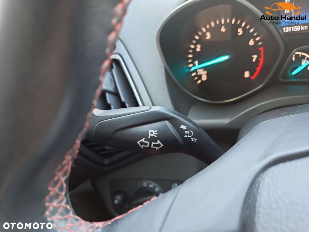 Ford Kuga 1.5 EcoBoost 2x4 ST-Line - 19