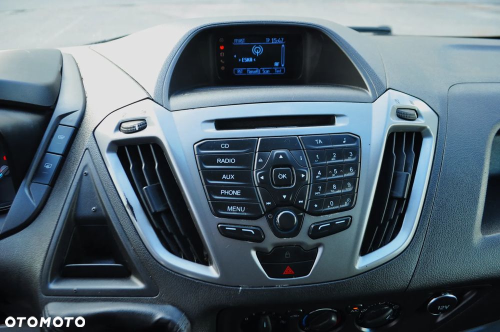 Ford TRANSIT CUSTOM - 21