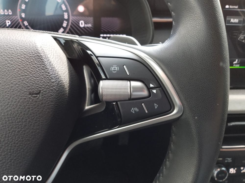 Skoda Kamiq 1.0 TSI Selection DSG - 22