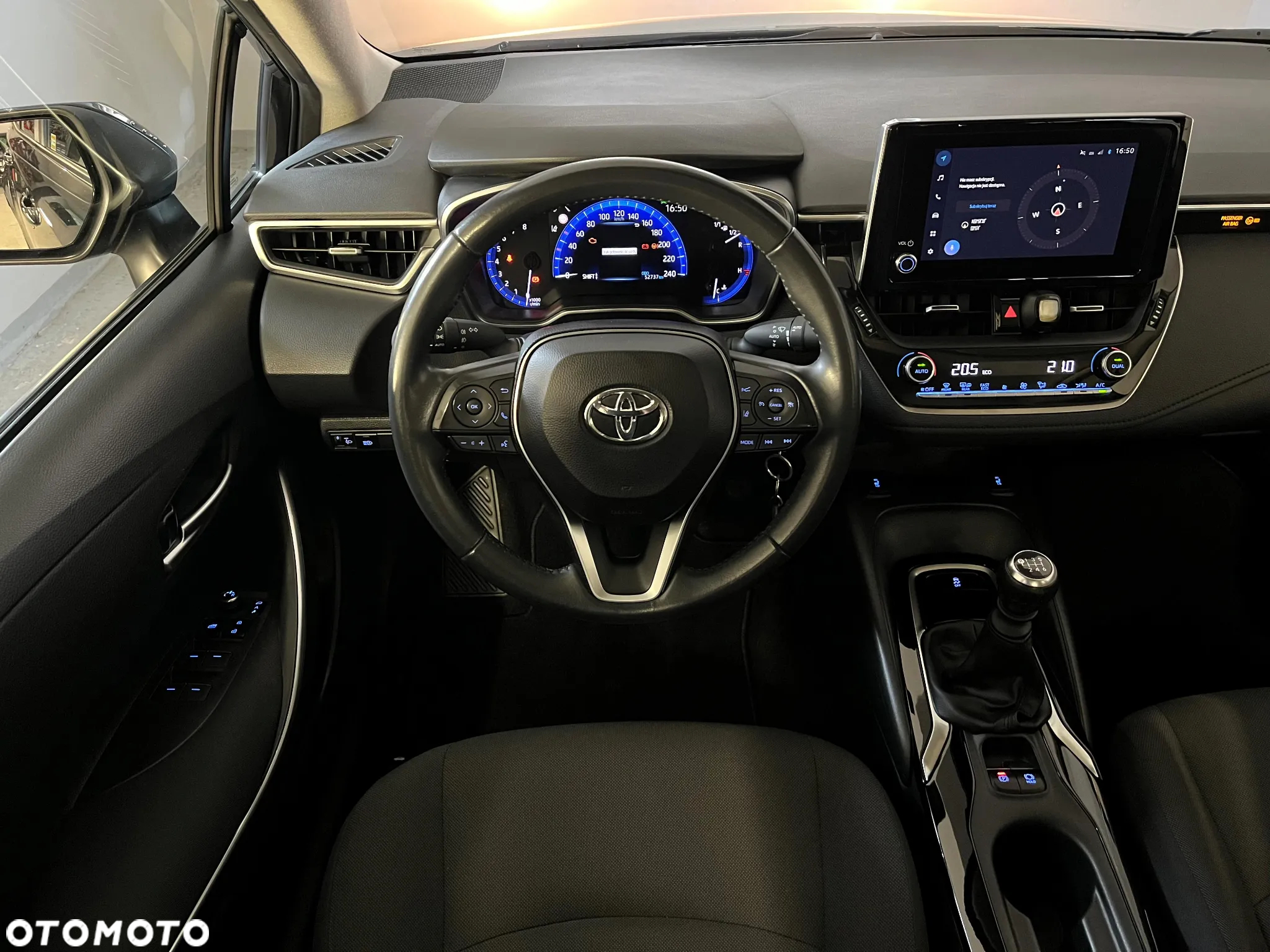 Toyota Corolla 1.5 Comfort - 13
