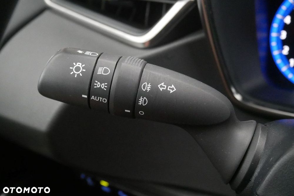 Toyota Corolla 1.8 Hybrid Comfort - 27
