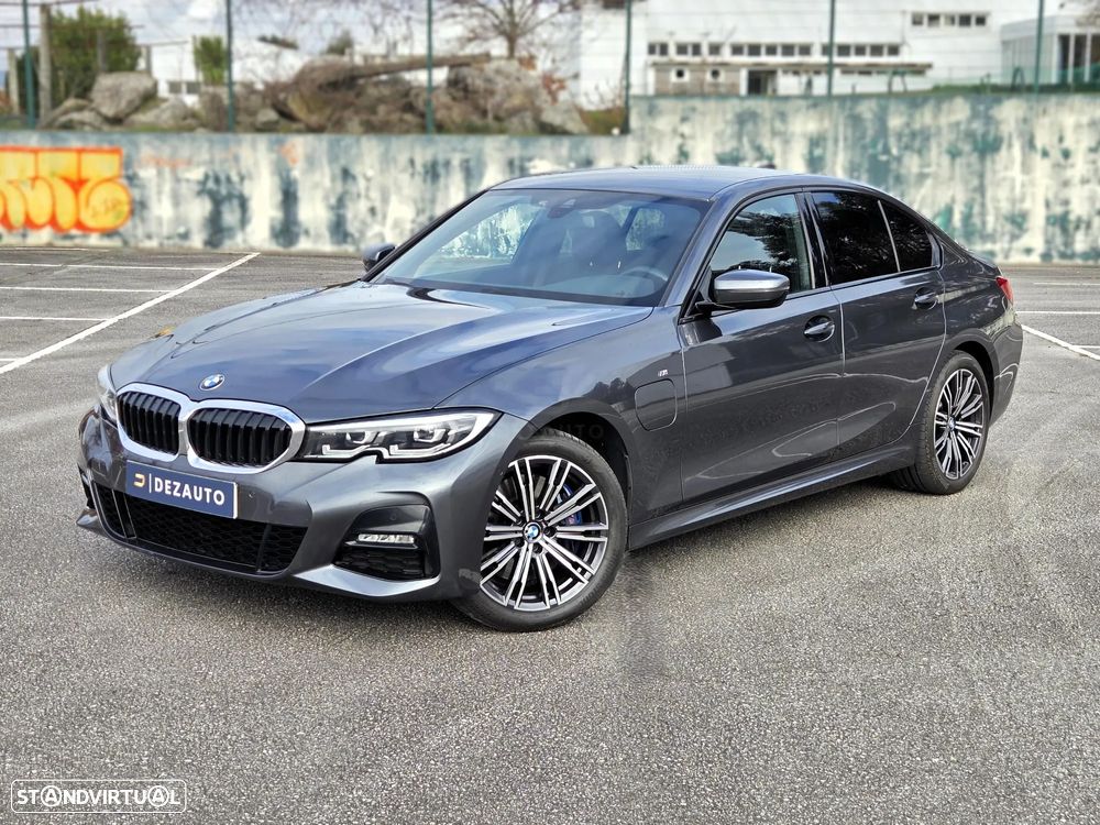 BMW 330 e Pack M Auto - 1