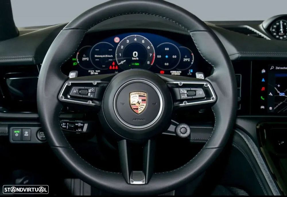 Porsche Panamera - 21