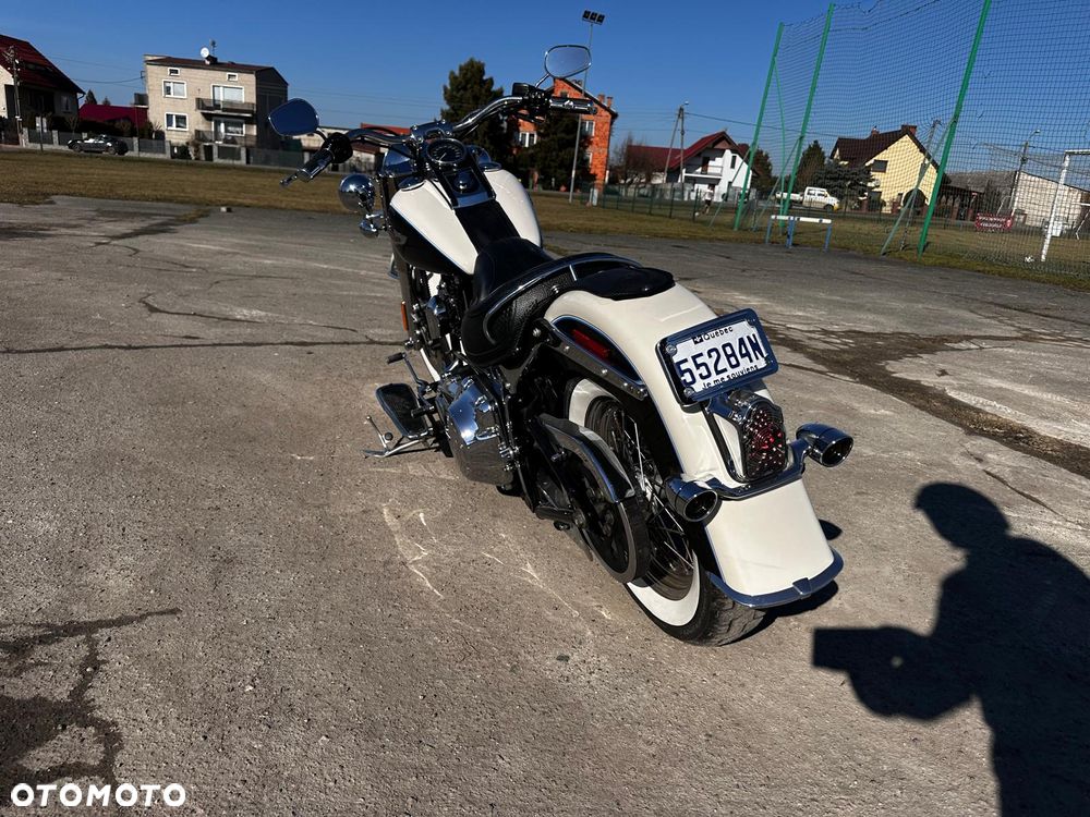 Harley-Davidson Softail Deluxe - 10