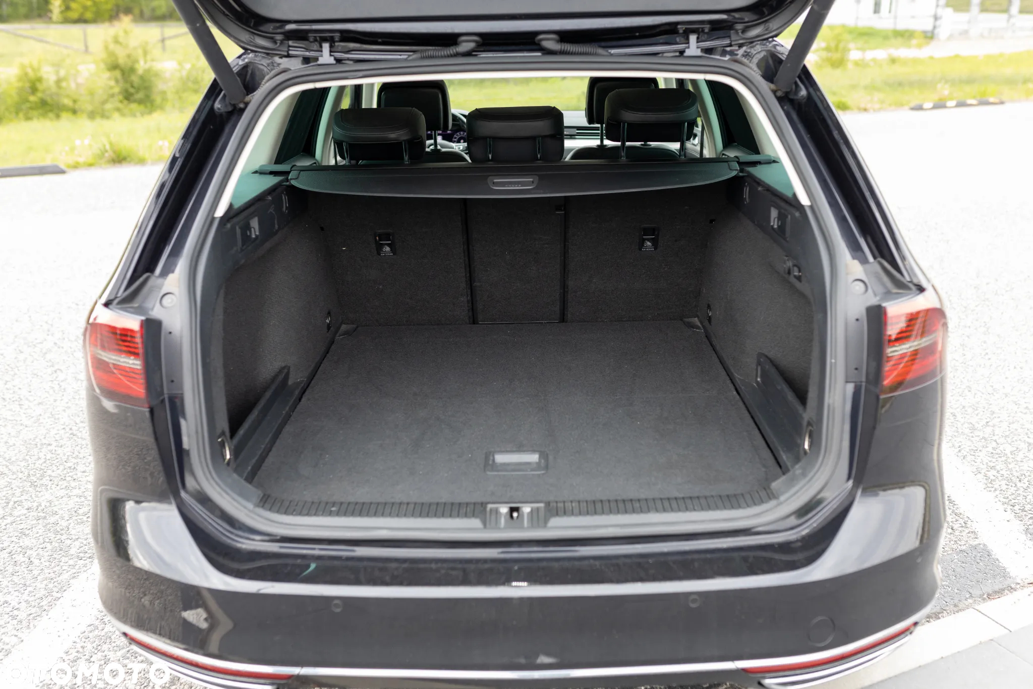 Volkswagen Passat - 24