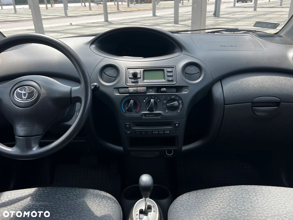 Toyota Yaris 1.0 Sol MM - 15