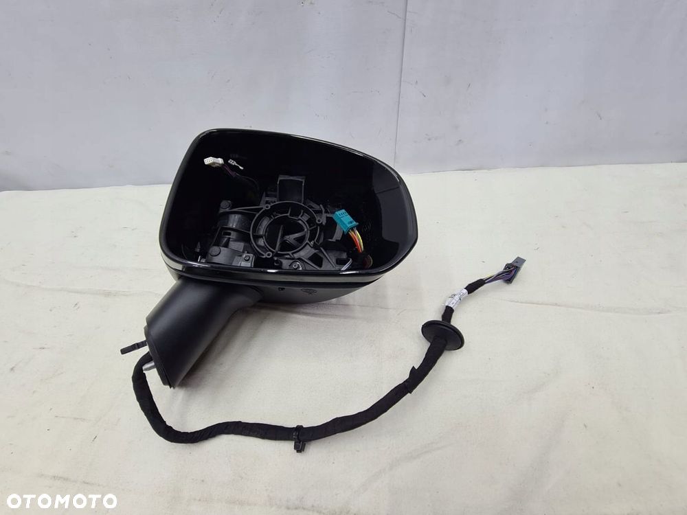 VOLVO XC60 LUSTERKO PRAWE 14PIN - 1