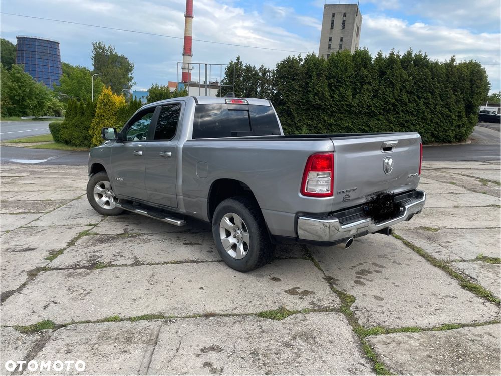 RAM 1500 5.7 Crew Cab Bighorn - 4