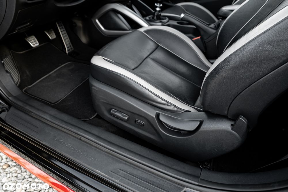 Hyundai Veloster 1.6 Turbo Premium - 19