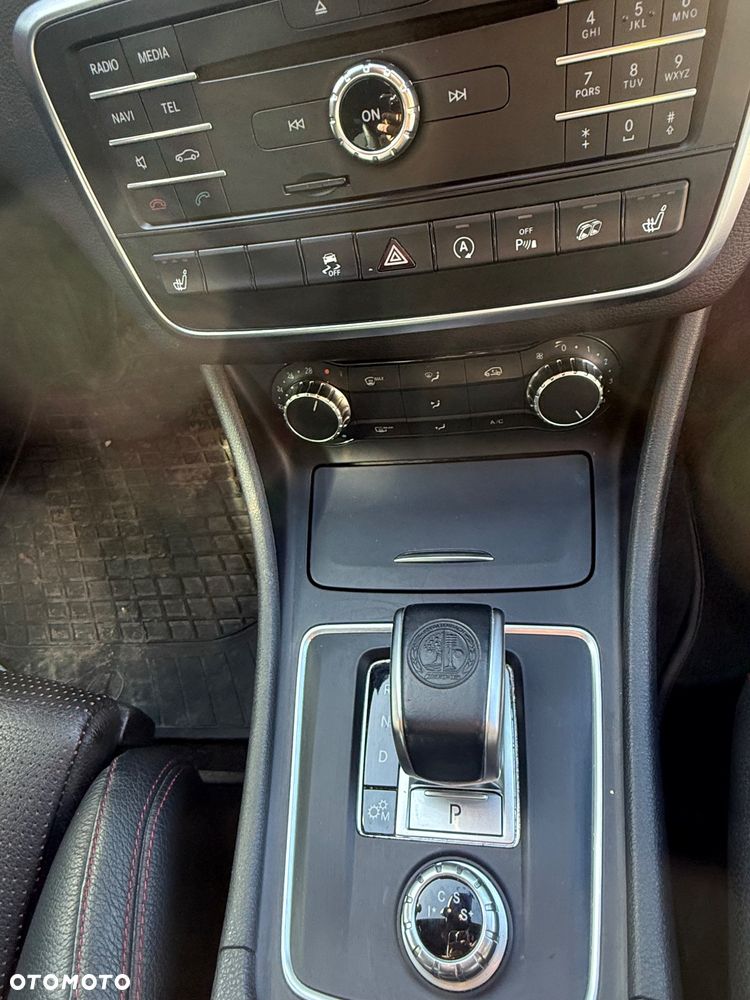 Mercedes-Benz GLA - 7