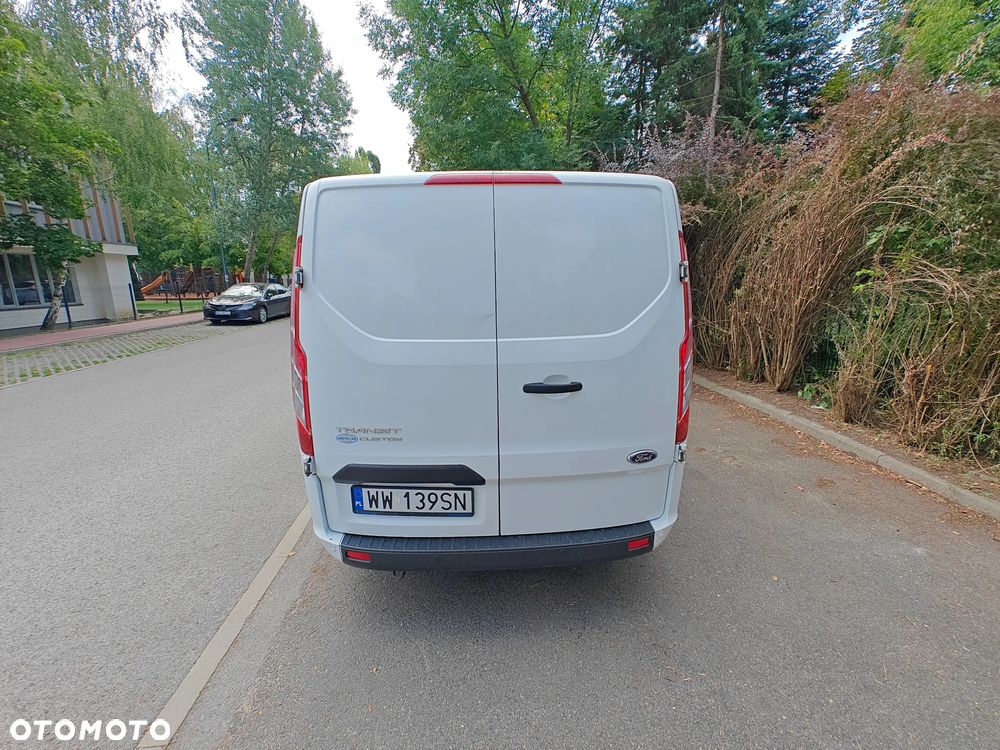 Ford CUSTOM TRANSIT - 9