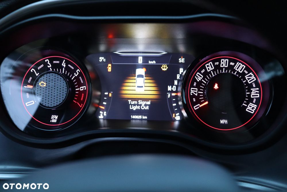 Dodge Challenger 3.6 GT AWD - 34