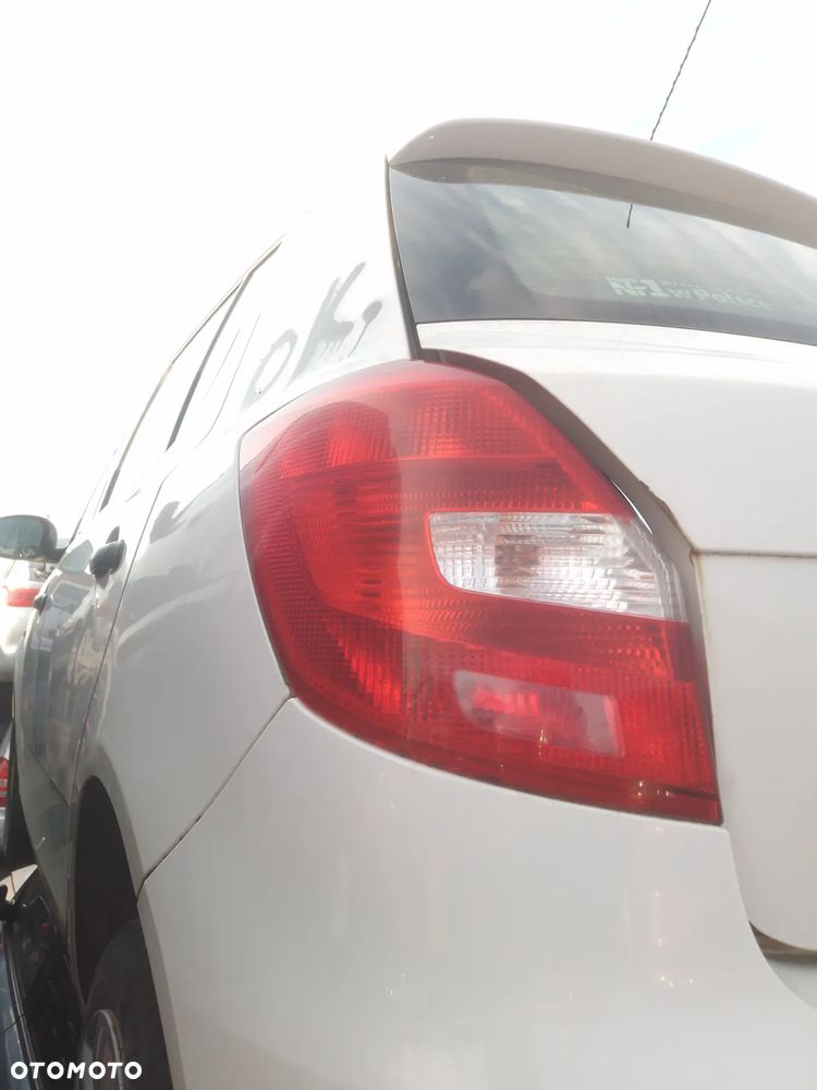 SKODA FABIA II 10-14 1.6 TDI LAMPKA PODSUFITKI PRZÓD - 13