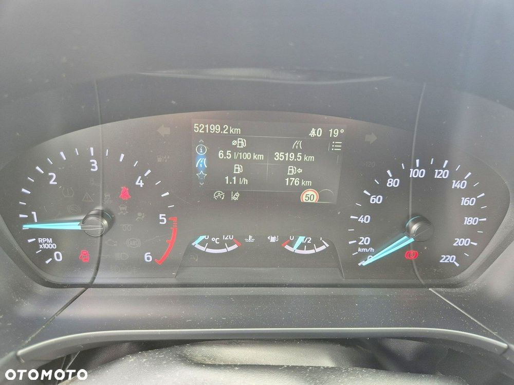 Ford Kuga - 16