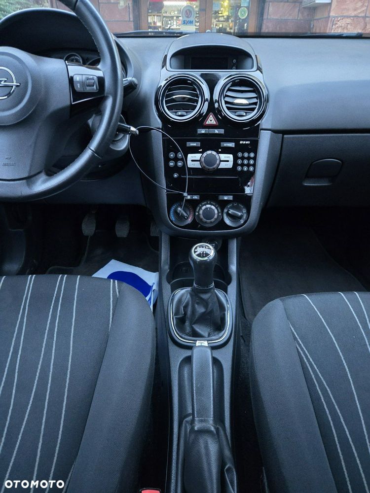 Opel Corsa 1.2 16V 111 - 12