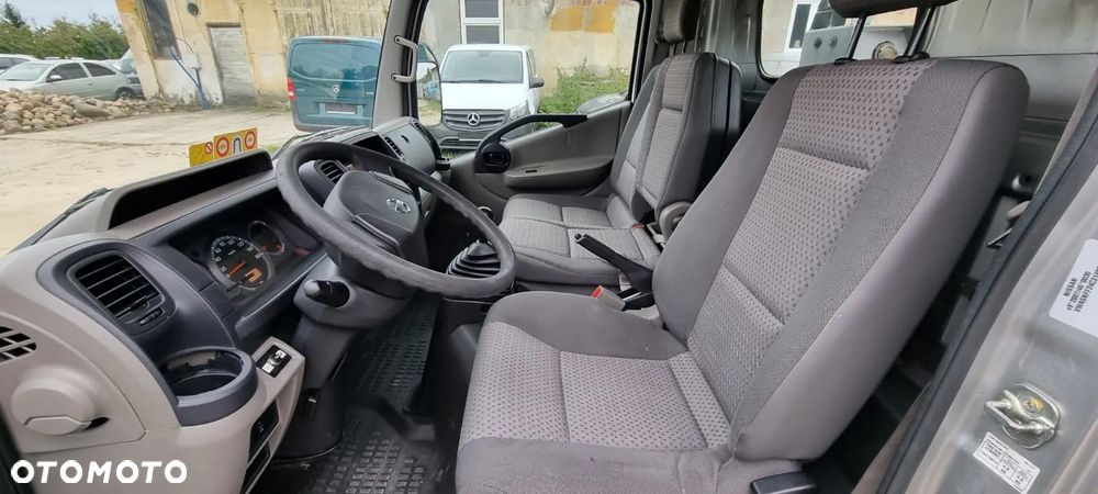 Nissan CABSTAR - 15