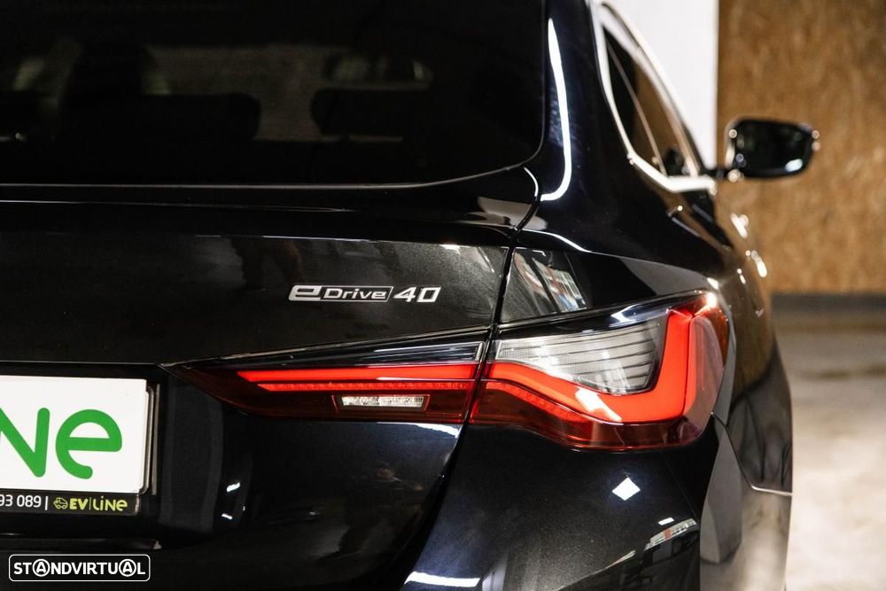 BMW i4 eDrive40 - 17