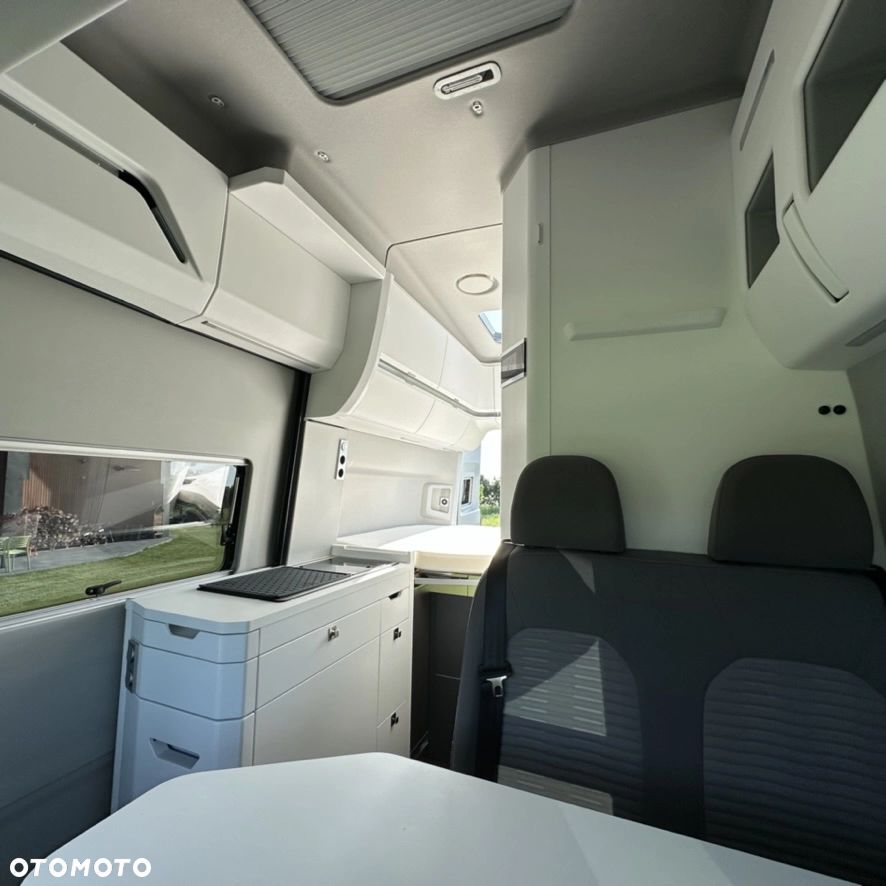 Volkswagen GRAND CALIFORNIA 600 - 11