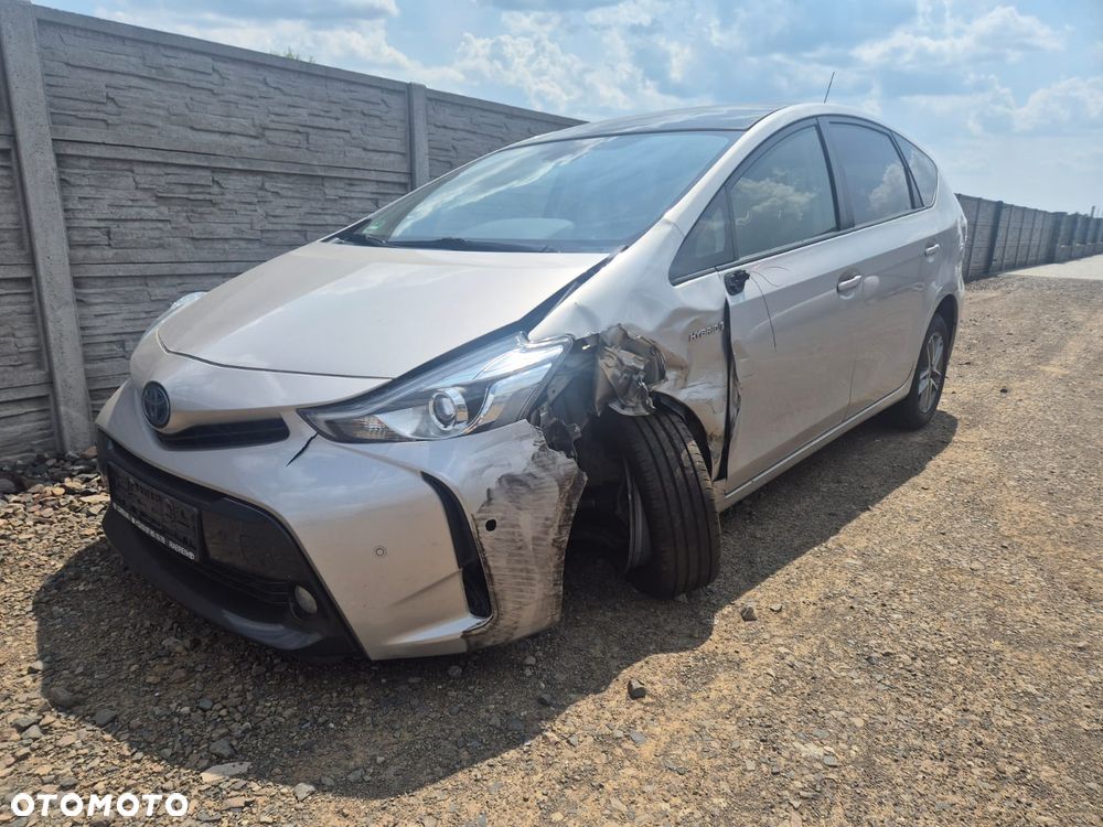 Toyota Prius+ (Hybrid) - 4