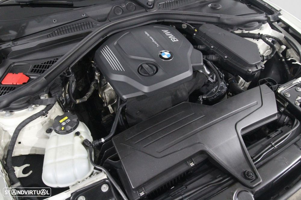 BMW 116 d Aut. Advantage - 17