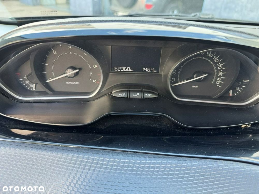 Peugeot 2008 - 15