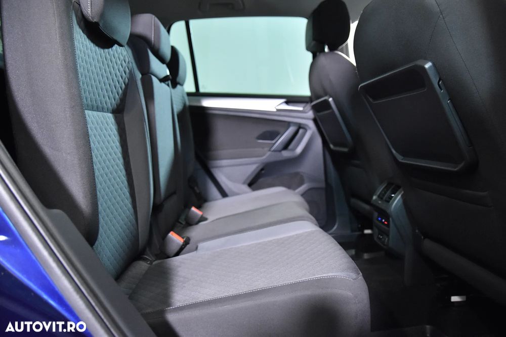 Volkswagen Tiguan - 12