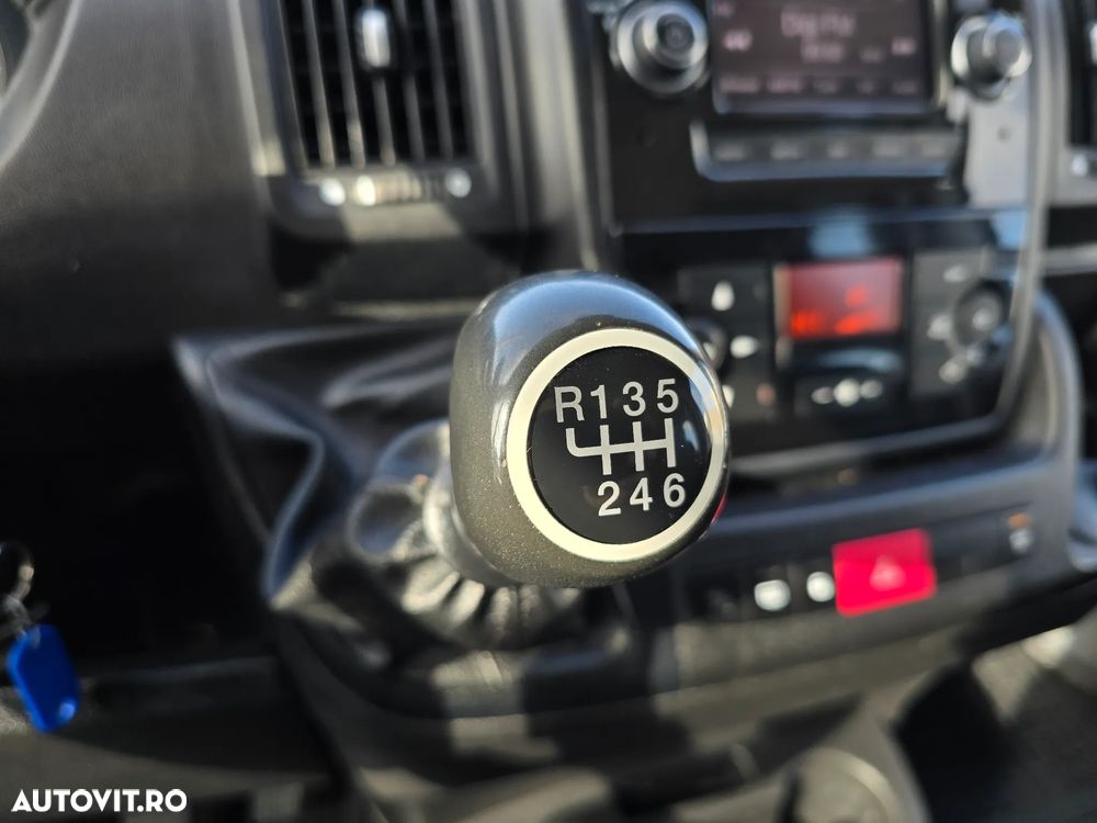 Peugeot Boxer - 25
