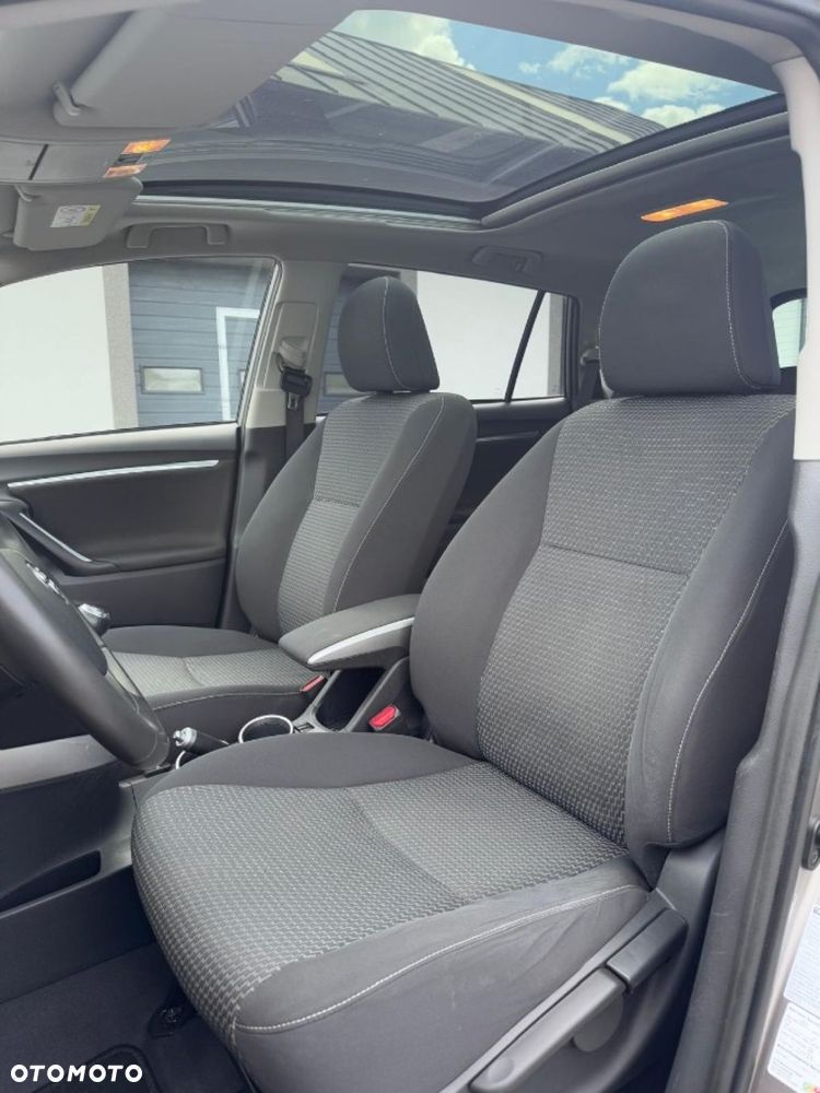 Toyota Corolla Verso - 20