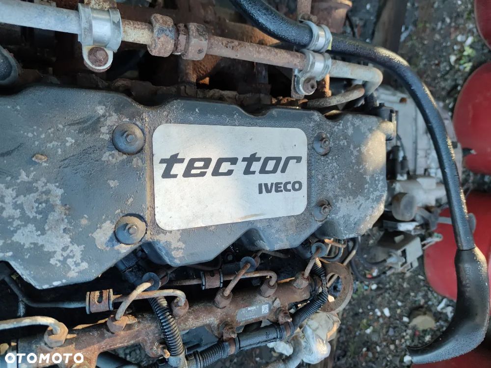 silnik IVECO ze skrzynią biegów