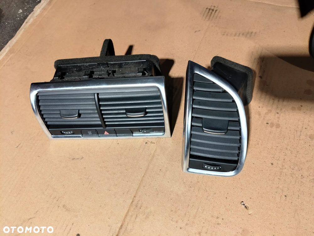 Kratki nawiewu Audi Q7