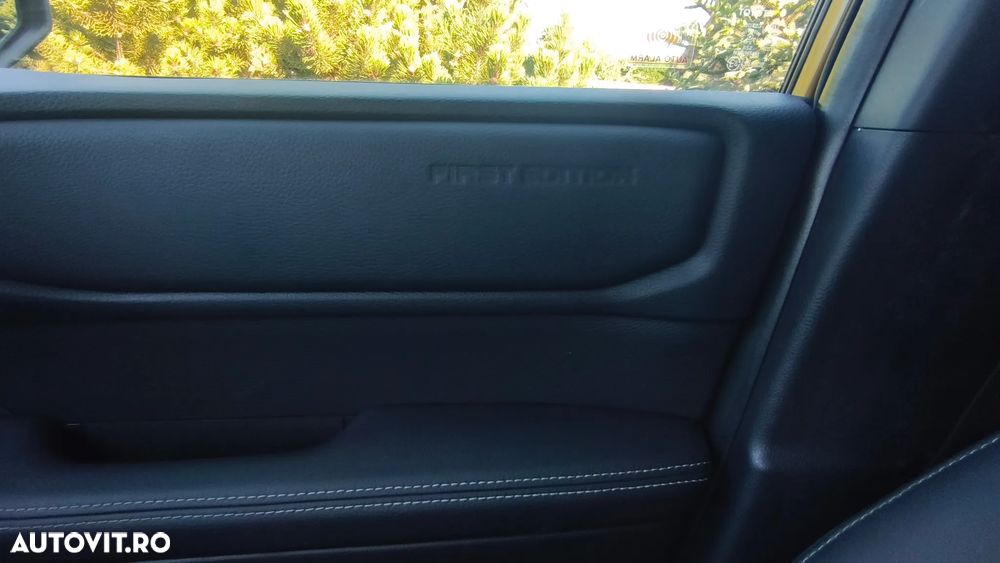 Toyota Land Cruiser 300 - 30