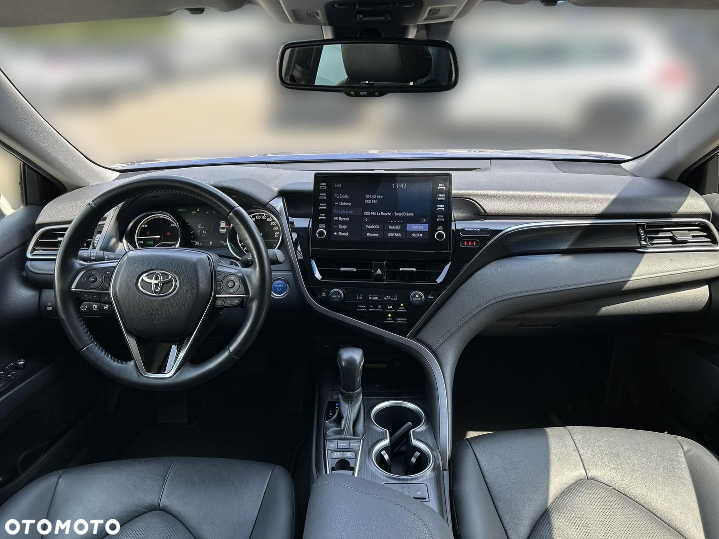 Toyota Camry - 13