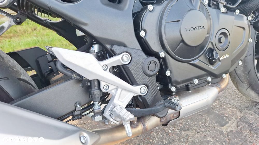 Honda Hornet - 36