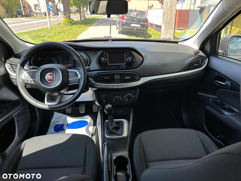 Fiat Tipo 1.4 16v Easy - 12