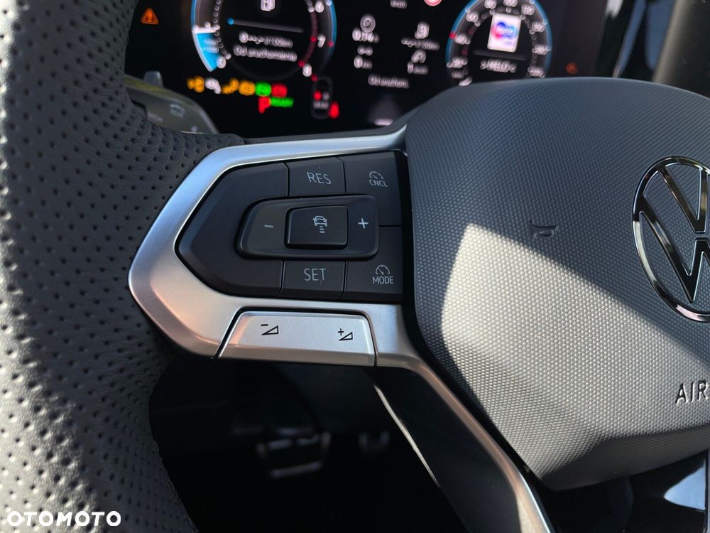 Volkswagen Tiguan - 10