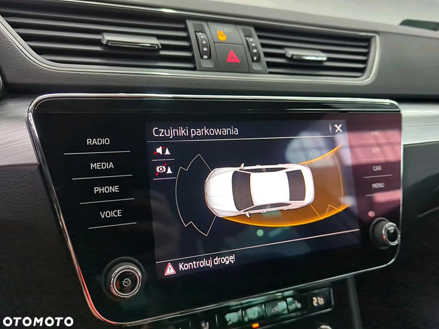 Skoda Superb 2.0 TSI Ambition DSG - 10