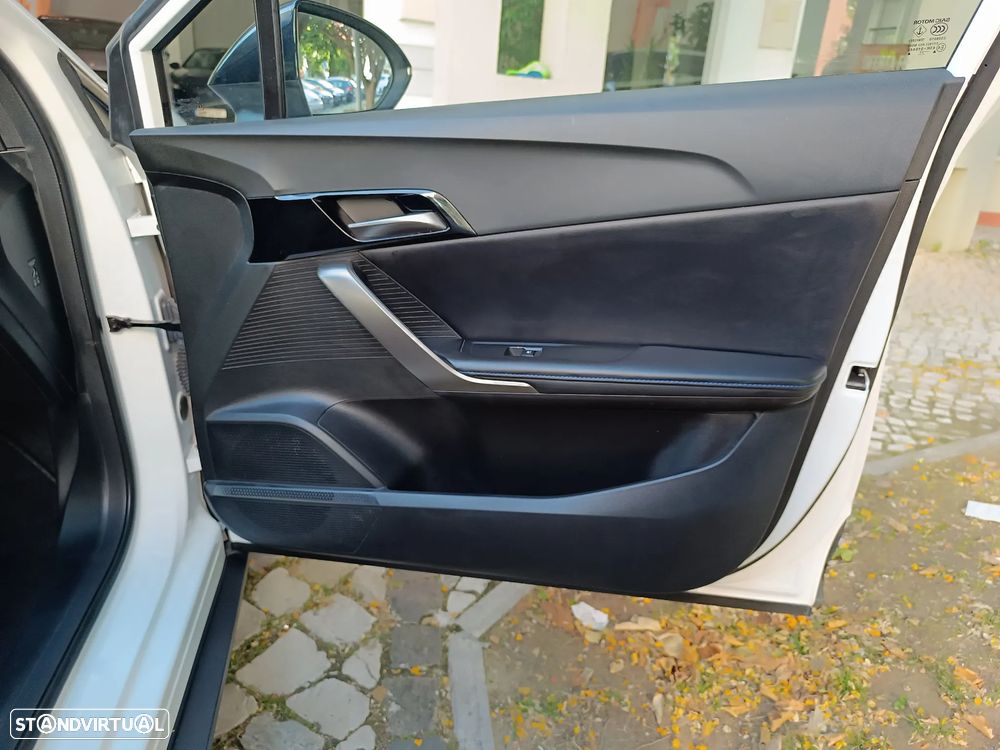 MG MG4 51 kWh Standard - 27