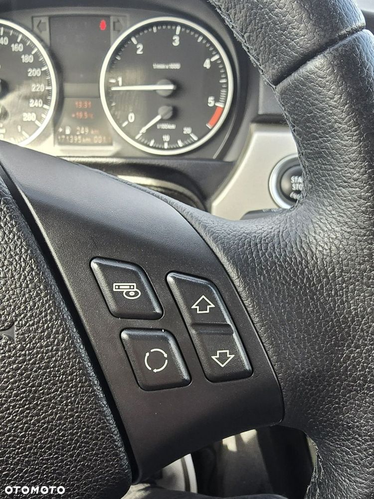 BMW Seria 3 - 29