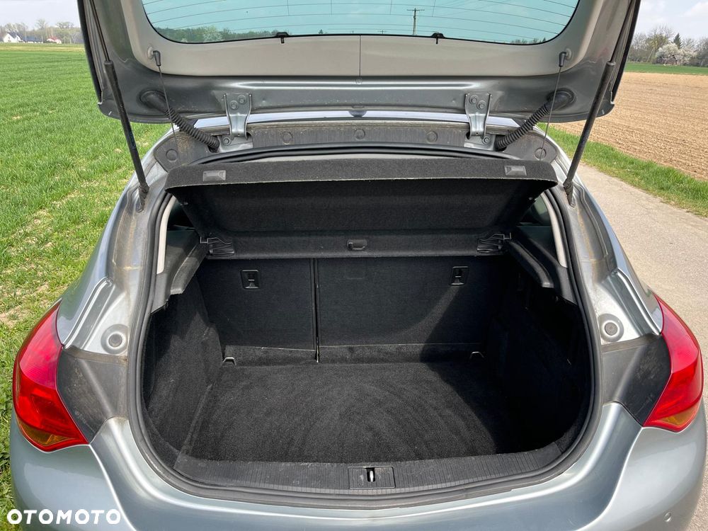 Opel Astra 1.4 T Cosmo - 21