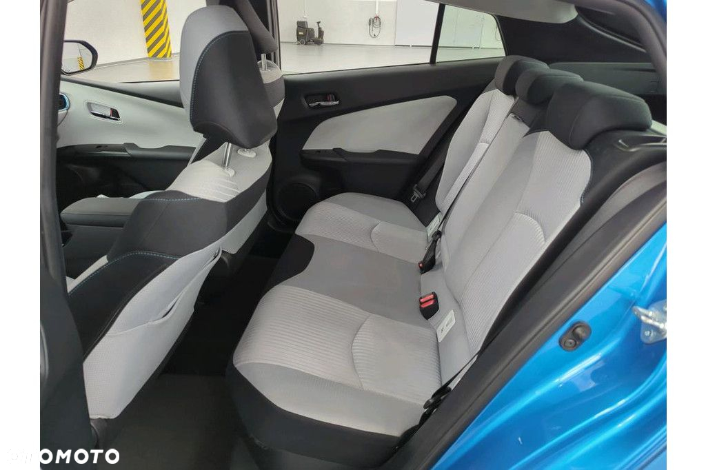 Toyota Prius - 10