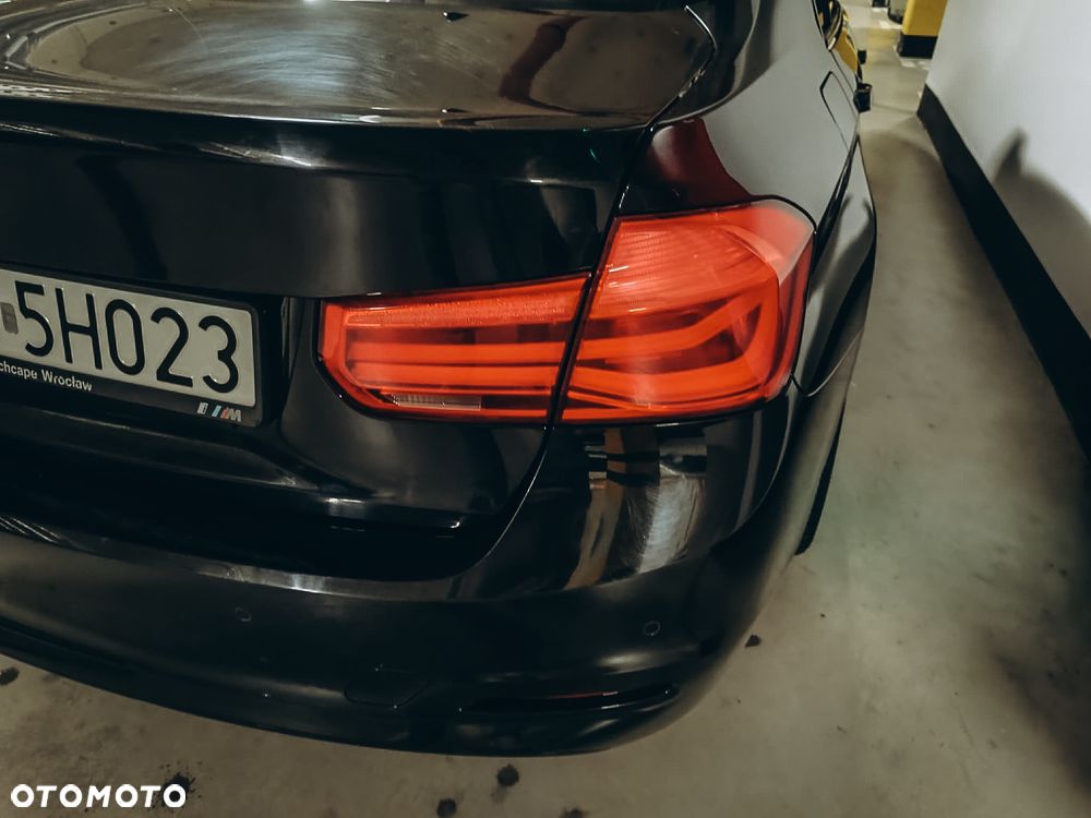 BMW Seria 3 318i - 5