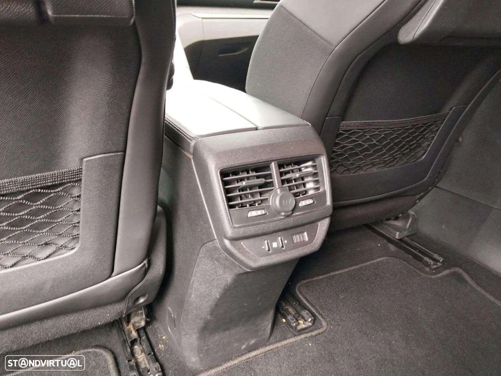 Peugeot 5008 1.5 BlueHDi Allure EAT8 - 20