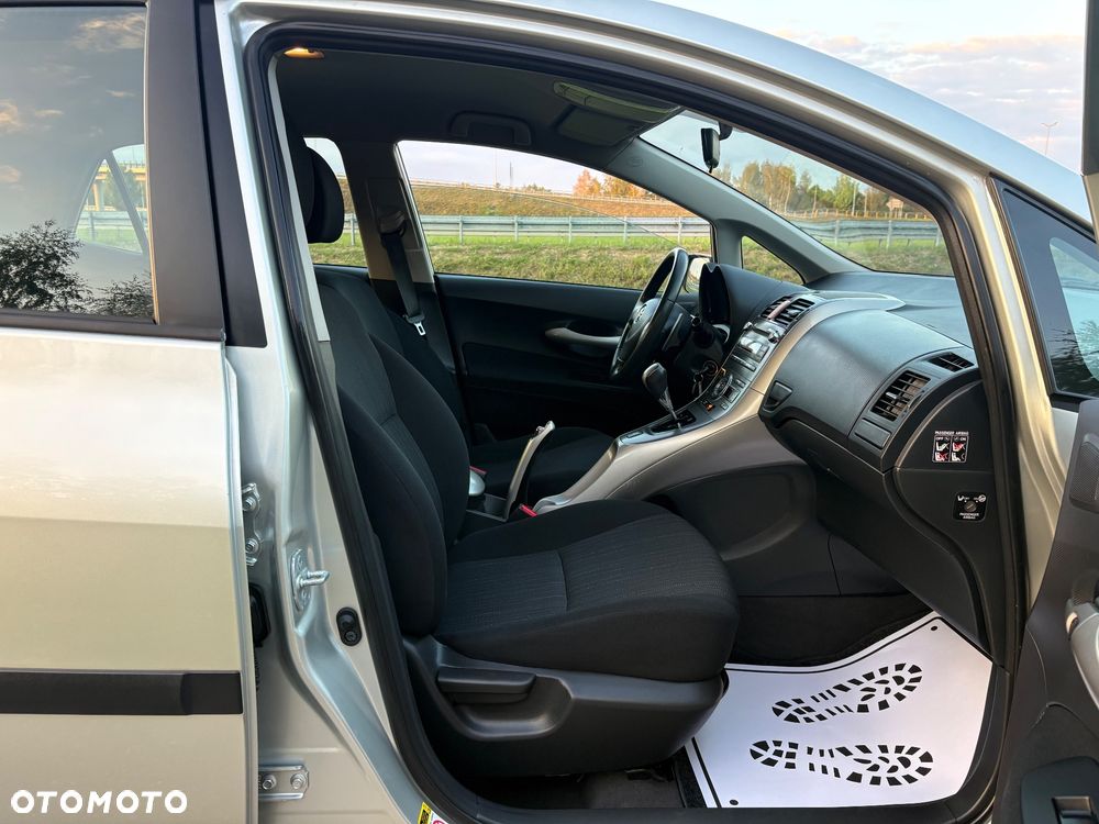 Toyota Auris 1.6 VVT-i Premium MM - 28