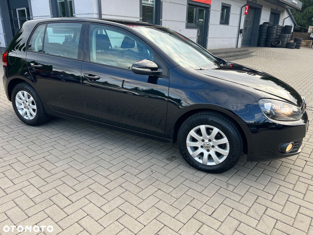 Volkswagen Golf 1.6 TDI DPF BlueMotion - 22