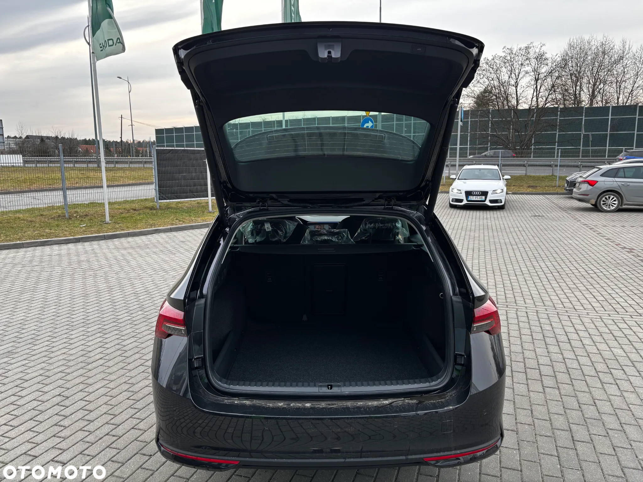 Skoda Octavia 1.5 TSI mHEV Selection DSG - 17