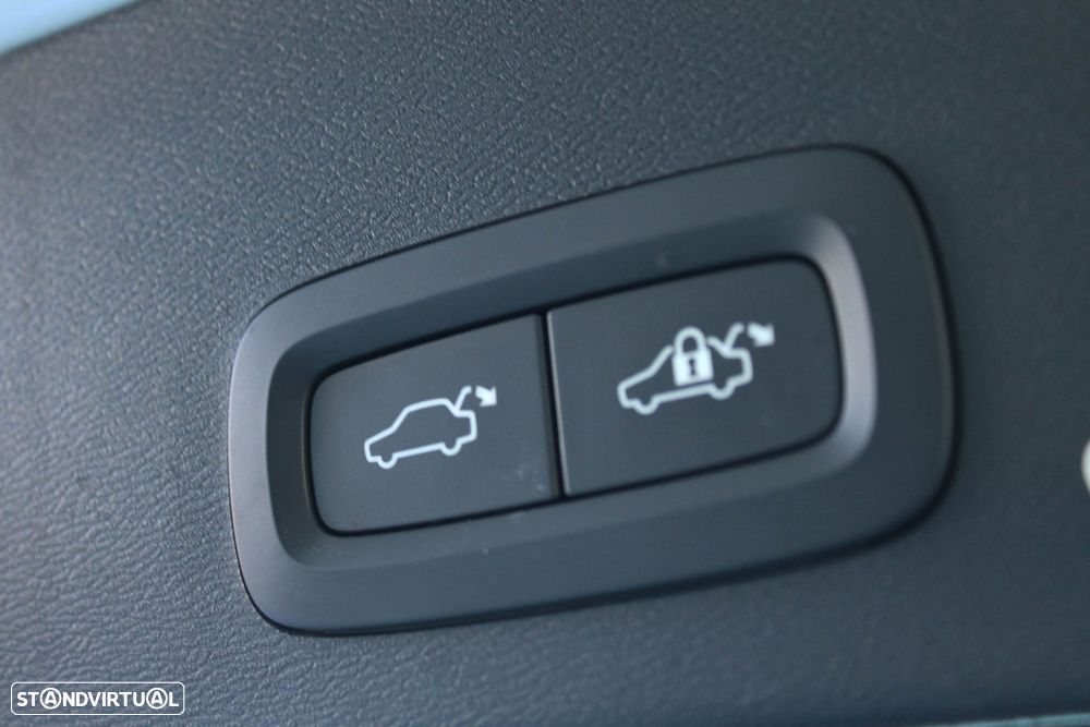 Volvo XC 40 1.5 T2 Momentum Core - 28