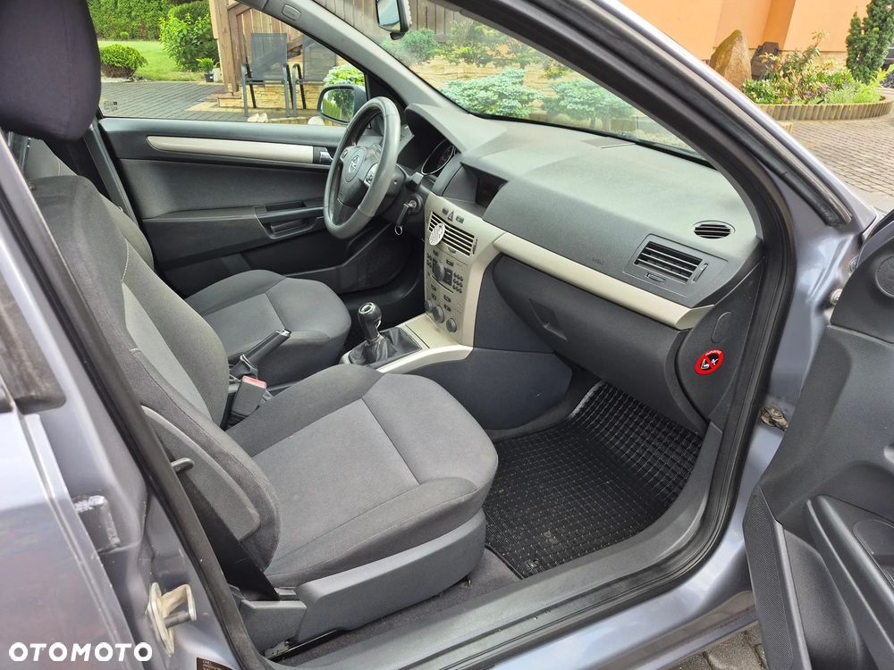 Opel Astra 1.3 CDTI Enjoy - 10