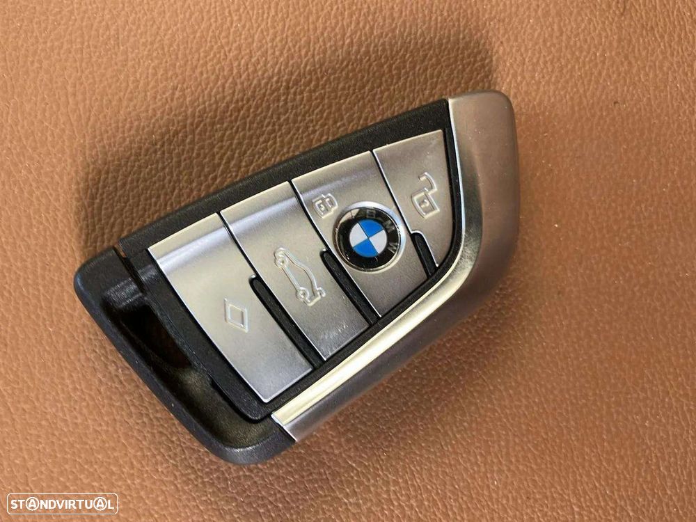 BMW 320 d Pack M Auto - 19