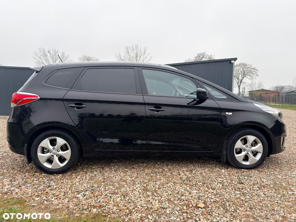 Kia Carens 1.6 GDI XL 7os - 13